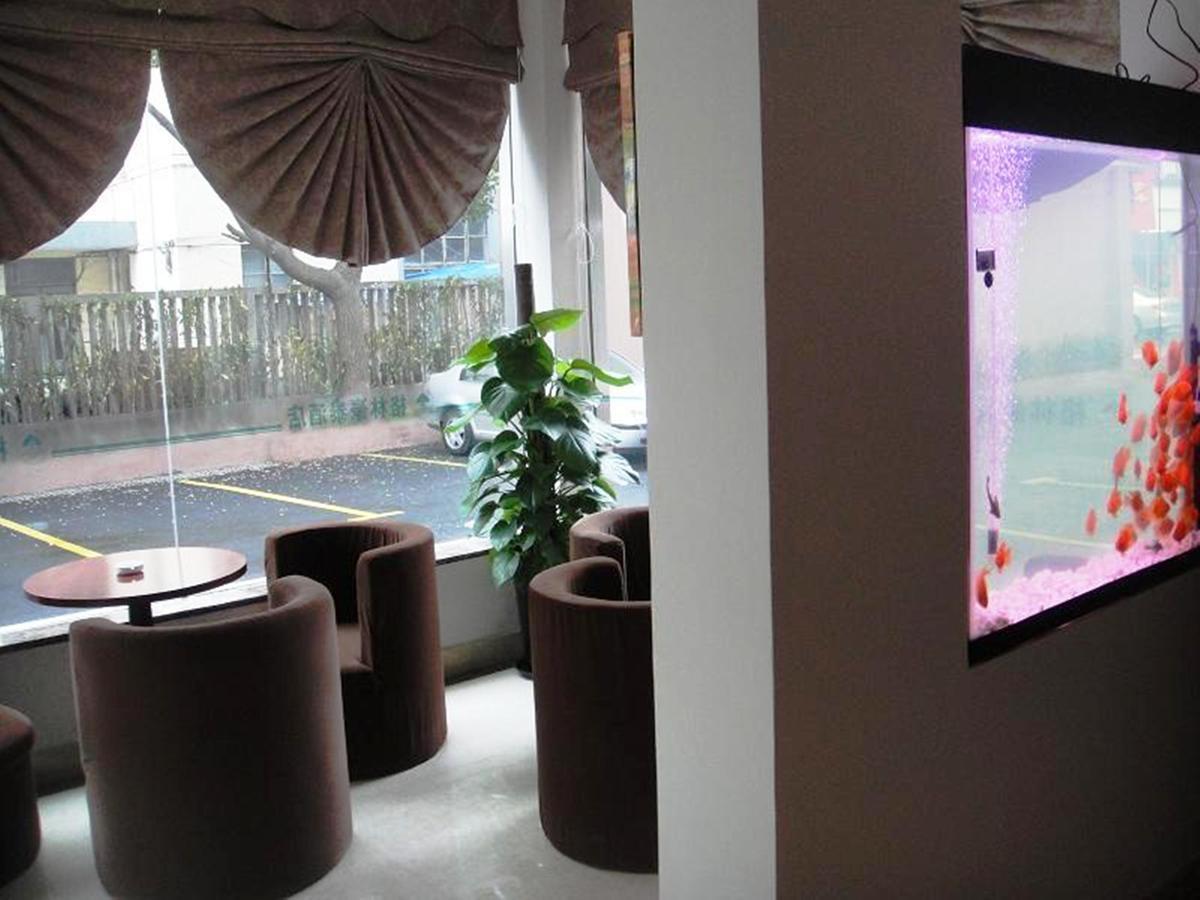 Greentree Inn Shanghai Expo Site South Yanggao Road Subway Station Express Hotel Экстерьер фото