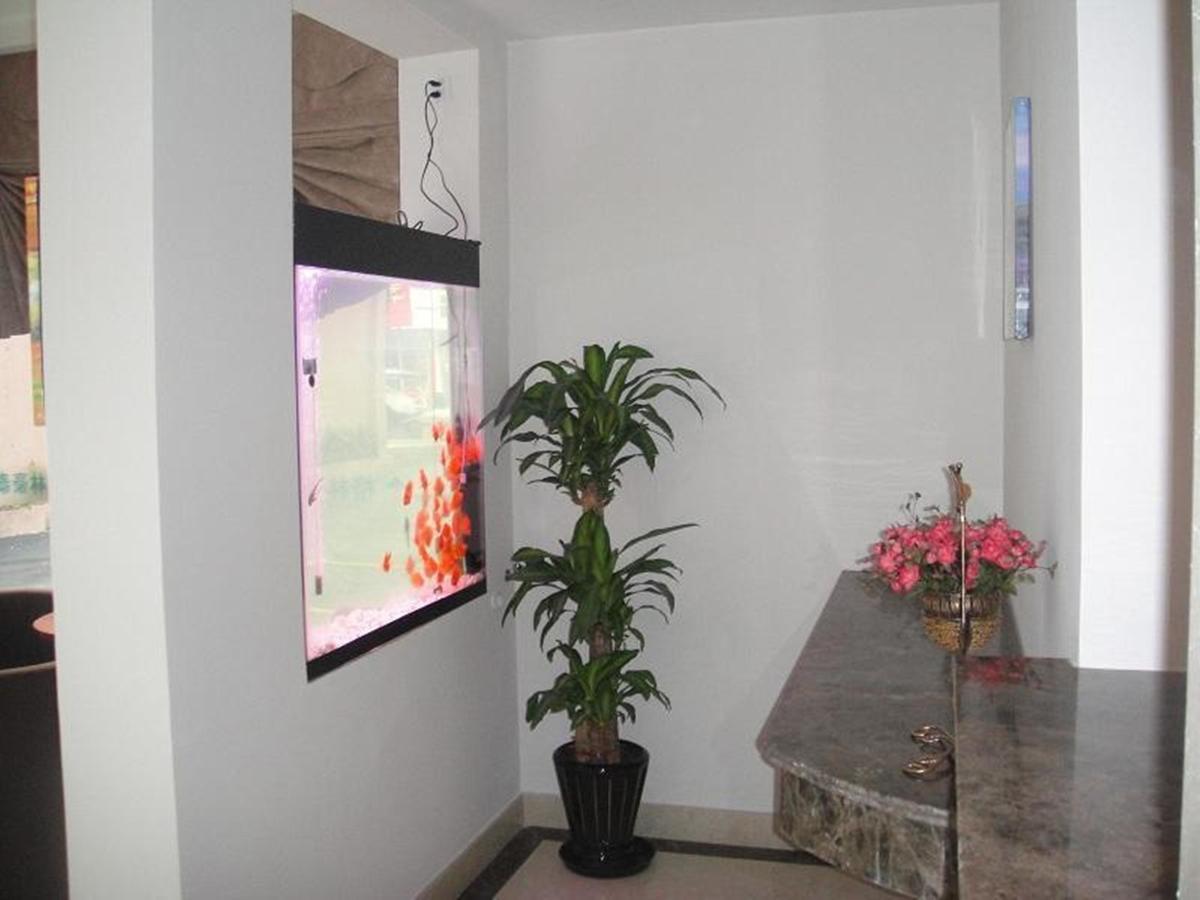 Greentree Inn Shanghai Expo Site South Yanggao Road Subway Station Express Hotel Экстерьер фото